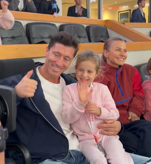 Robert Lewandowski zabrał rodzinkę na mecz hokeja 