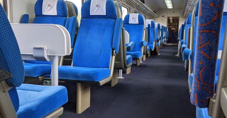 Na co skarżą się pasażerowie pociągów? Opóźnienia to wierzchołek góry lodowej
