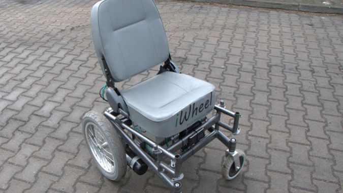 Wózek inwalidzki sterowany myślami. Powstaje w Polsce! 1