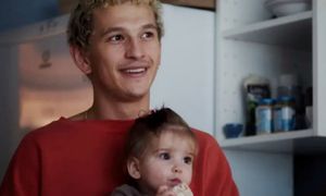 Pierwszy taki serial w Polsce. "Młody gej próbujący adoptować dziecko"