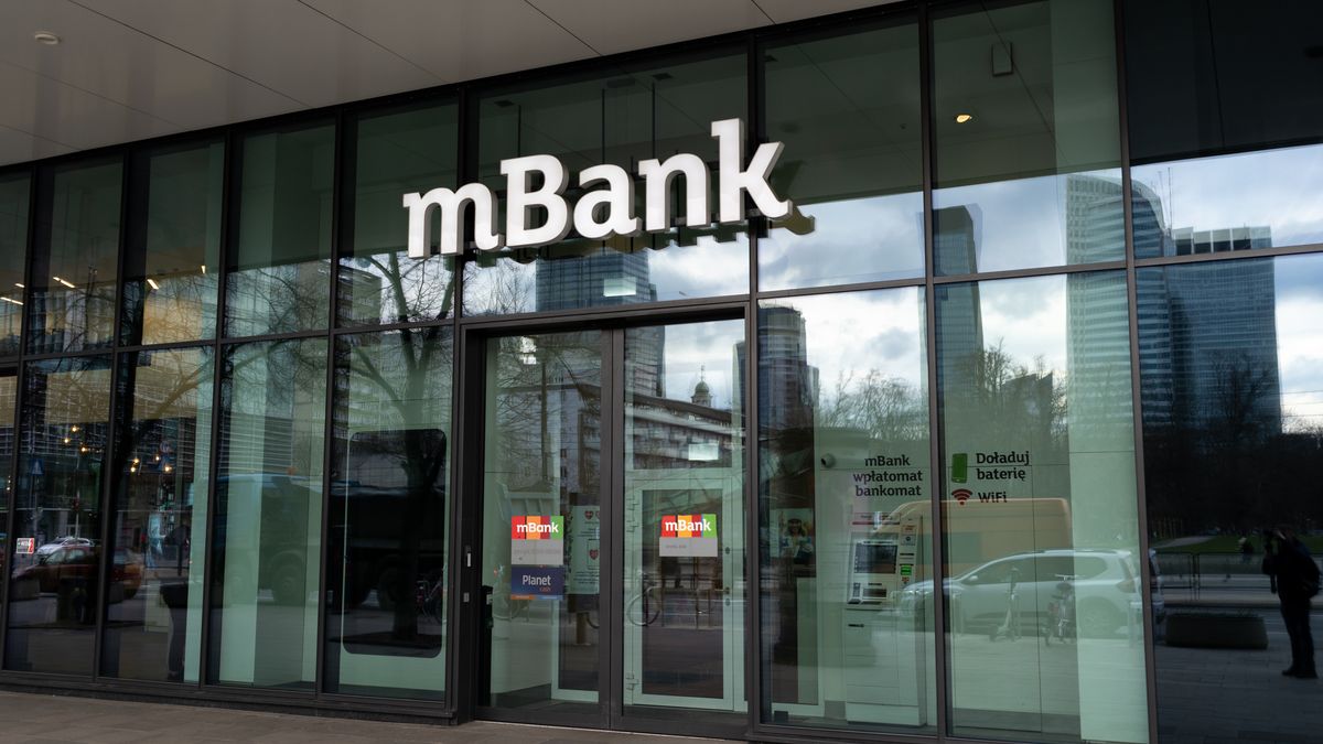 Mieli żądać testów na HIV. RPO bada sprawę mBanku i Compensy