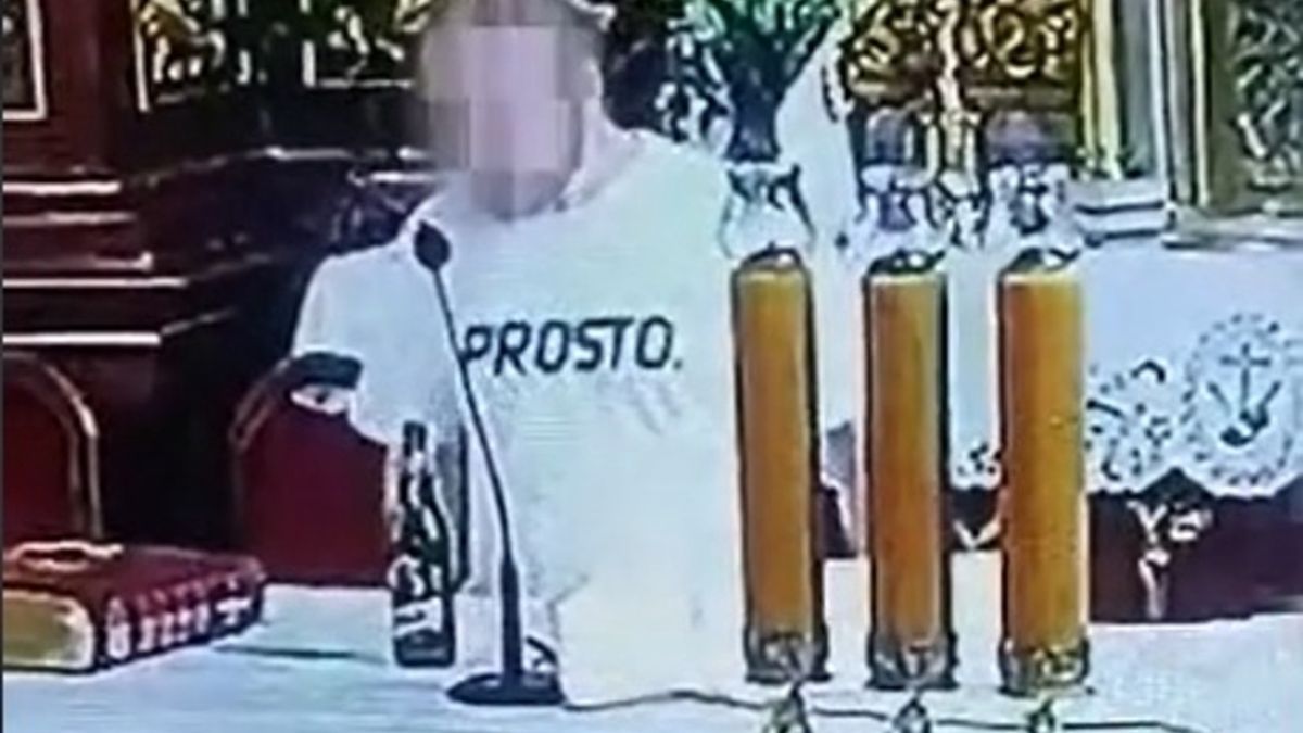 Mężczyzna udawał, że prowadzi mszę u Franciszkanów w Sanoku
