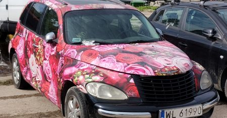 Drogowcy sprzedają porzucone samochody. Do kupienia 48 aut