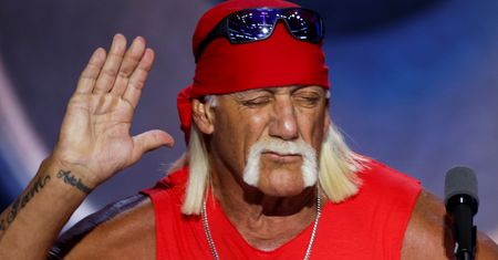 Żona i córka wyciągają rodzinne brudy. A Hulk Hogan? Wrzucił prześmiewczy filmik