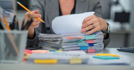 Urząd milczy, choć termin minął? Tak postawisz na swoim z urzędnikami