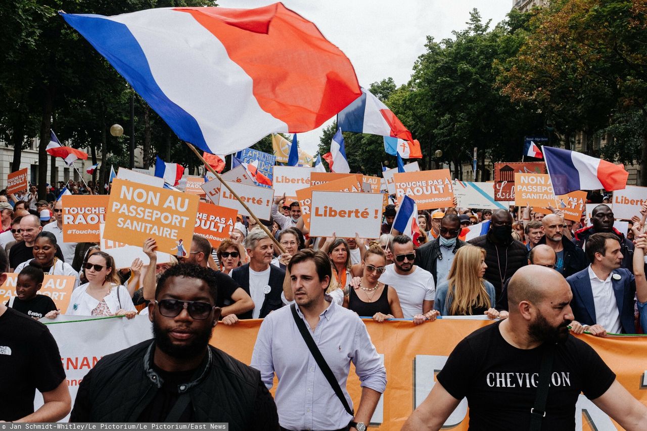 Koronawirus we Francji. Protesty przeciwko certyfikatom sanitarnym / Zdjęcie z sierpnia 