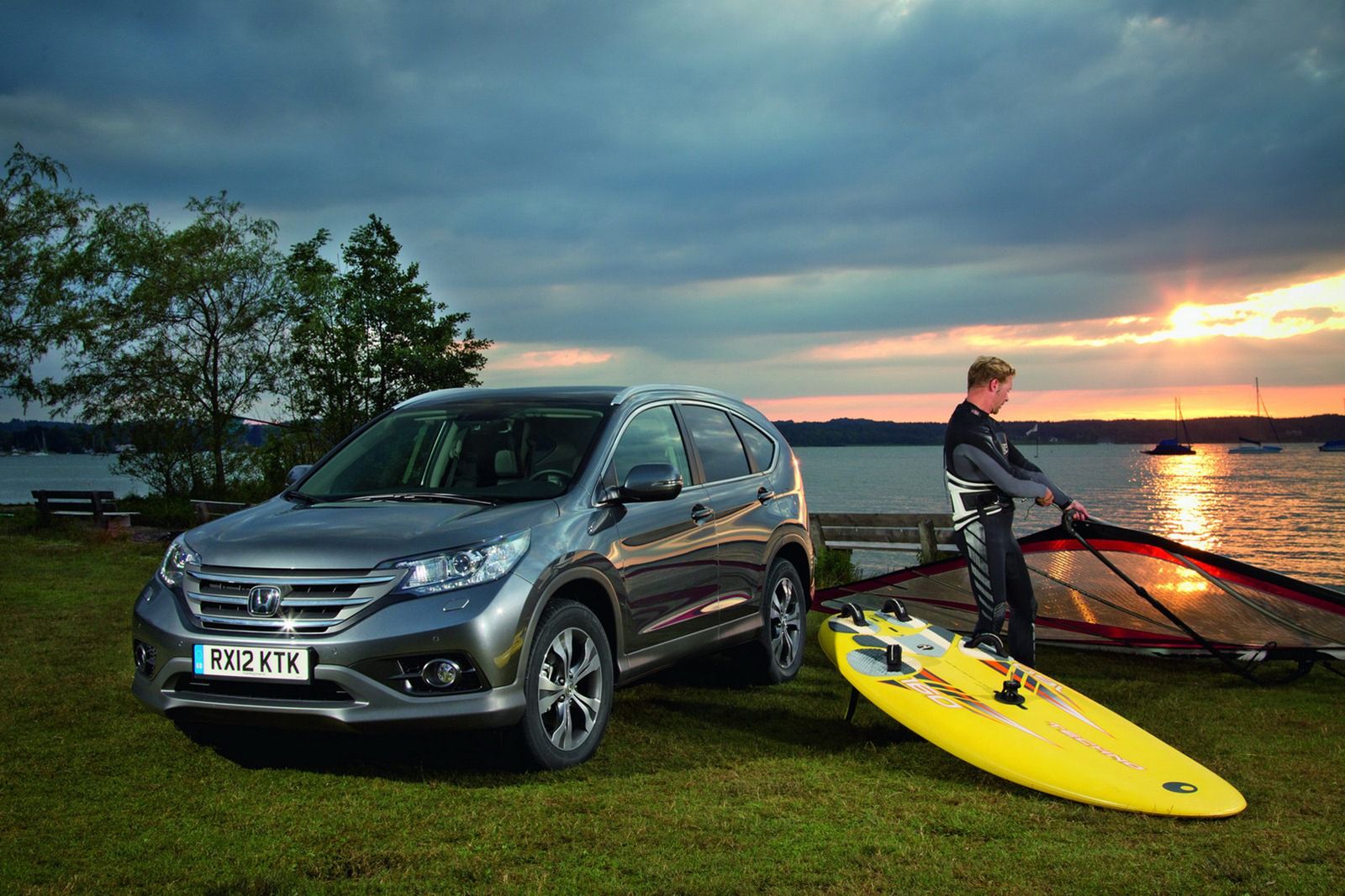 2013 Honda CR-V - obszerna galeria prosto od producenta 41