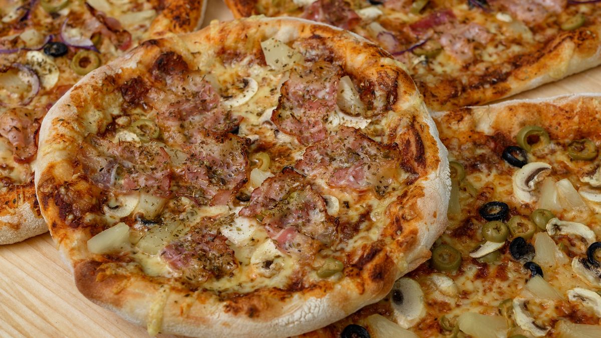 Pizza z ananasem wciąż wzbudza kontrowersje