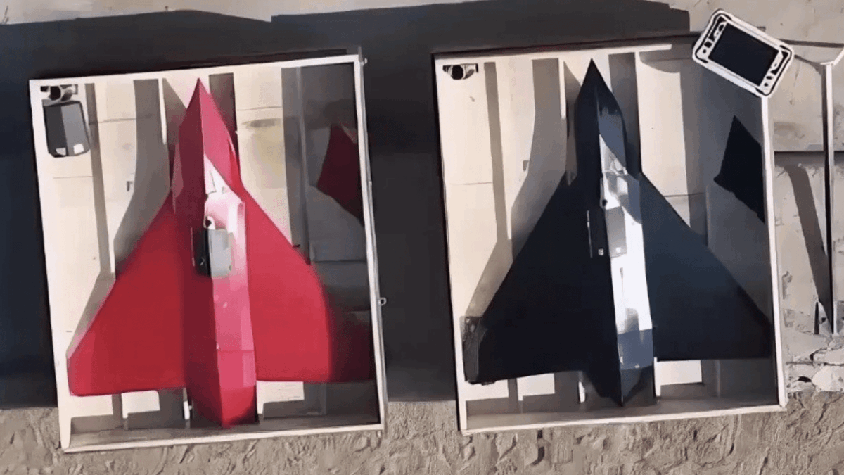 Dwa irańskie drony Hadid-110