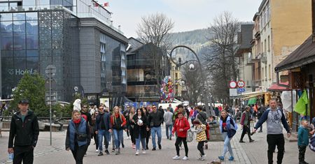 Mniej turystów na długi weekend w Zakopanem. Są wolne miejsca hotelowe