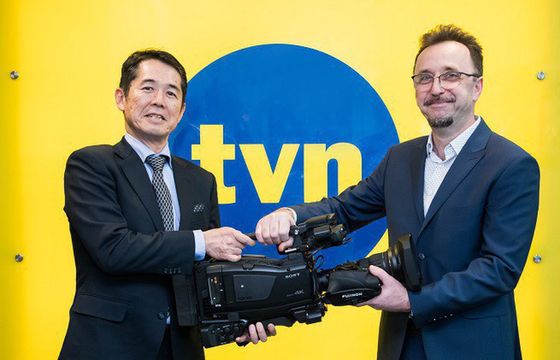 TVN24 pierwsza na świecie z reporterskimi kamerami Sony PXW-Z750