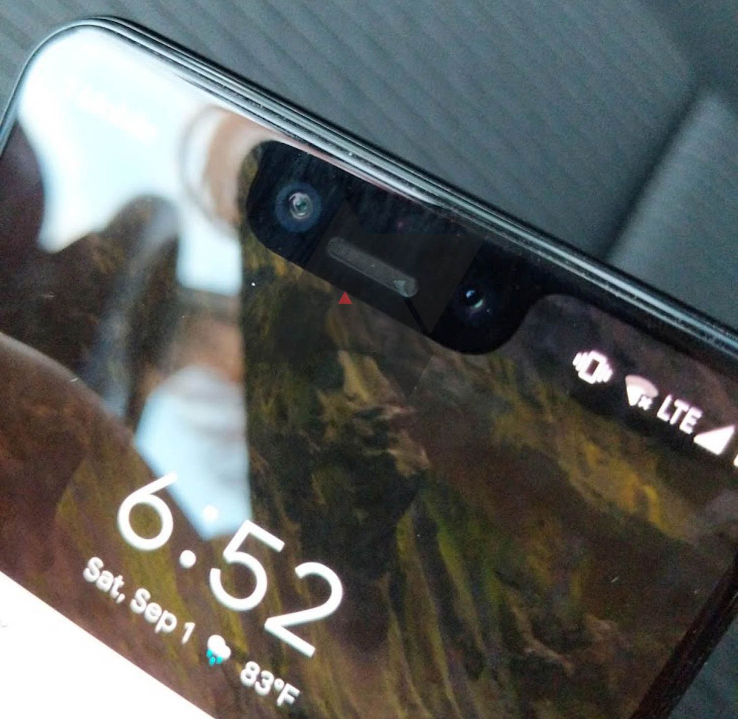 #wSkrócie: europejska cena Xperii XZ3, zapowiedź EMUI 9.0 i program wymiany płyt głównych w iPhonie 8 4