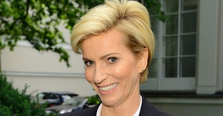 Paulina Smaszcz wielokrotnie podkreślała, że jest DOKTOREM. Jakie wykształcenie ma "kobieta petarda"?