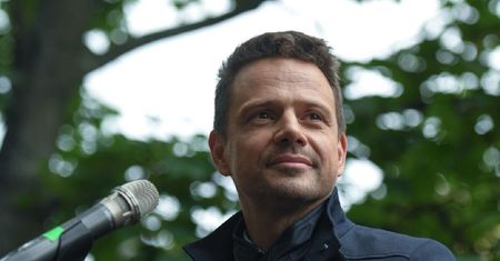 Najnowszy sondaż po debacie prezydenckiej. Trzaskowski i Duda w II turze