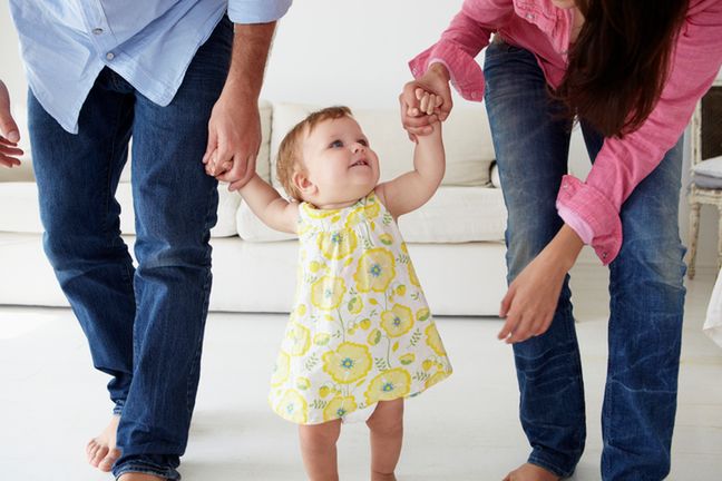 W 11 miesiącu życia dziecka następuje duży postęp w rozwoju psychofizycznym