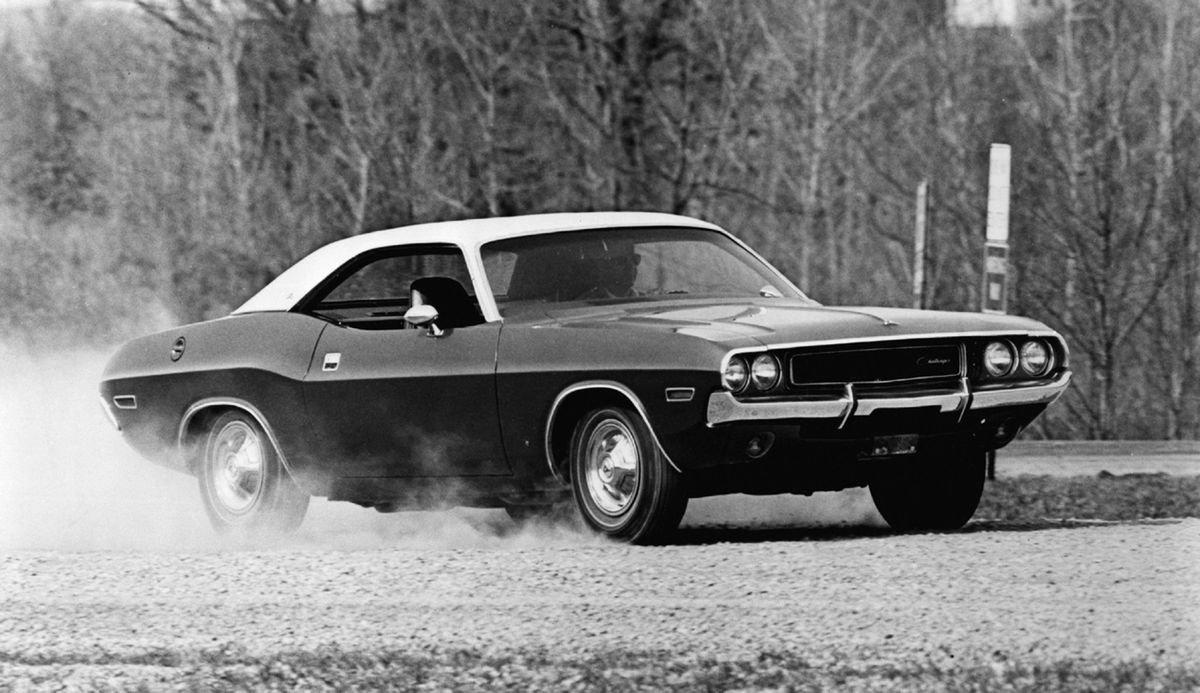 Dodge Challenger - w pogoni za Mustangiem [galeria] 3