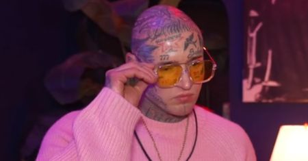 Stifler zdradza, co usłyszał od jasnowidzki. "Dlatego jestem taki inny, bo ja się powinienem urodzić dopiero za 20 lat" (WIDEO)