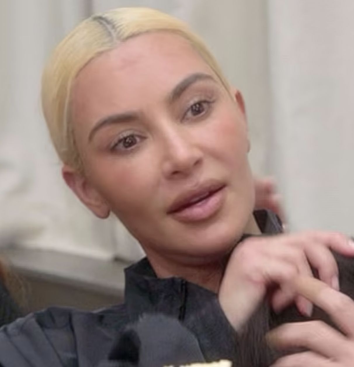 Prawdziwe włosy Kim Kardashian