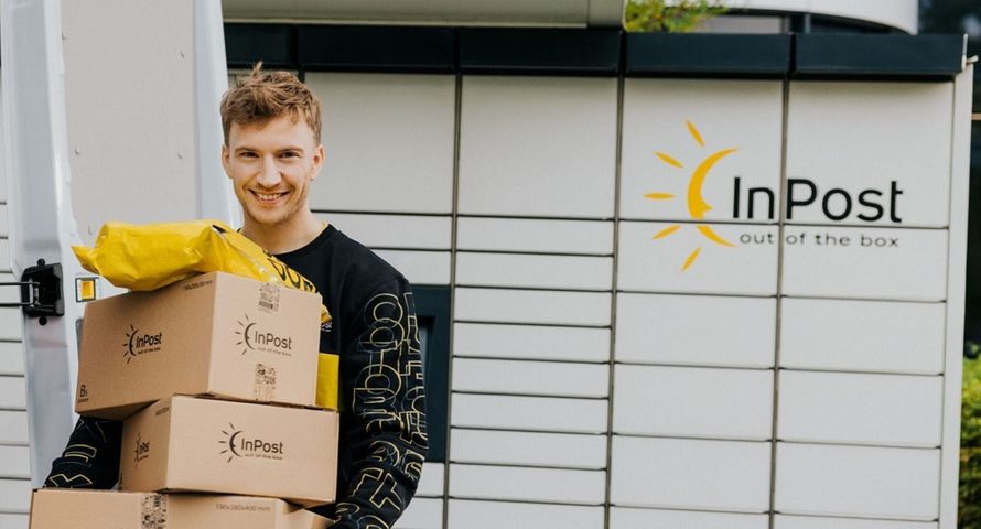 InPost chwali się Paczkomatami w Wielkiej Brytanii. "Nadal produkujemy je w Polsce"