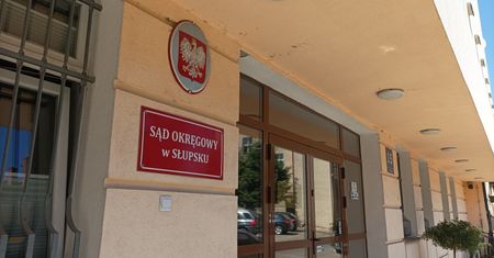 Słupsk: Przed sądem odpowiedzą za śmiertelne pobicie