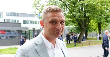 Prokurator chce wyłączenia. Zwrot ws. Bąkiewicza