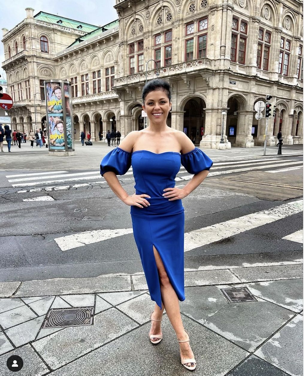 Katarzyna Cichopek w weselno-komunijnej kreacji