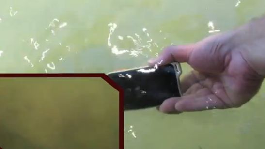 SE Xperia Active pod wodą [wideo] 1