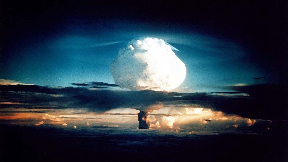 bomba jądrowa bomba nuklearna bomba atomowa