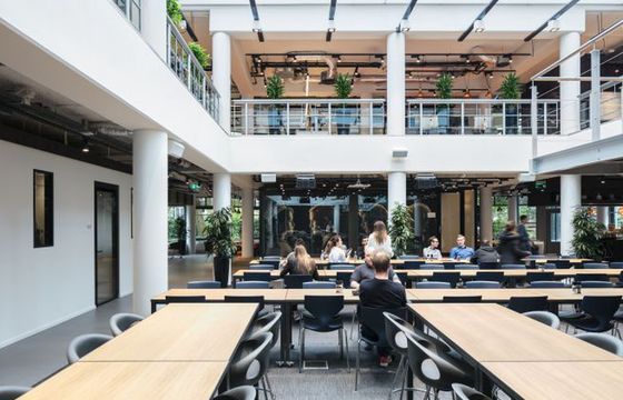 Netflix uruchamia nowe centrum w Amsterdamie i zapowiada kolejne produkcje w Europie