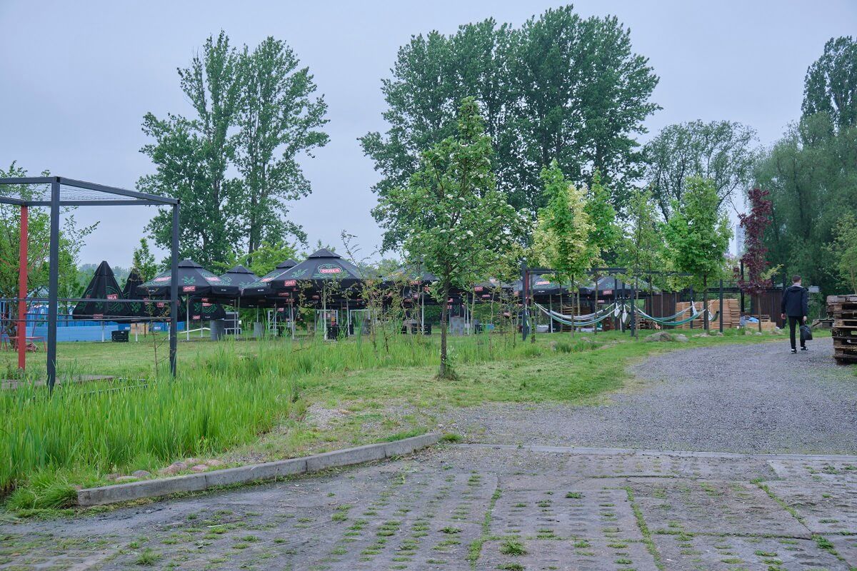 Lublinalia 2023: przygotowania na terenie Browaru Perła