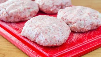 Patent na kotlety mielone. Poznaj sekret Karola Okrasy