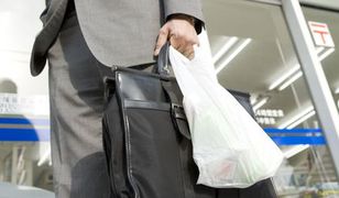 Zakaz sprzedaży jednorazowych reklamówek. W tym kraju już ich nie kupisz