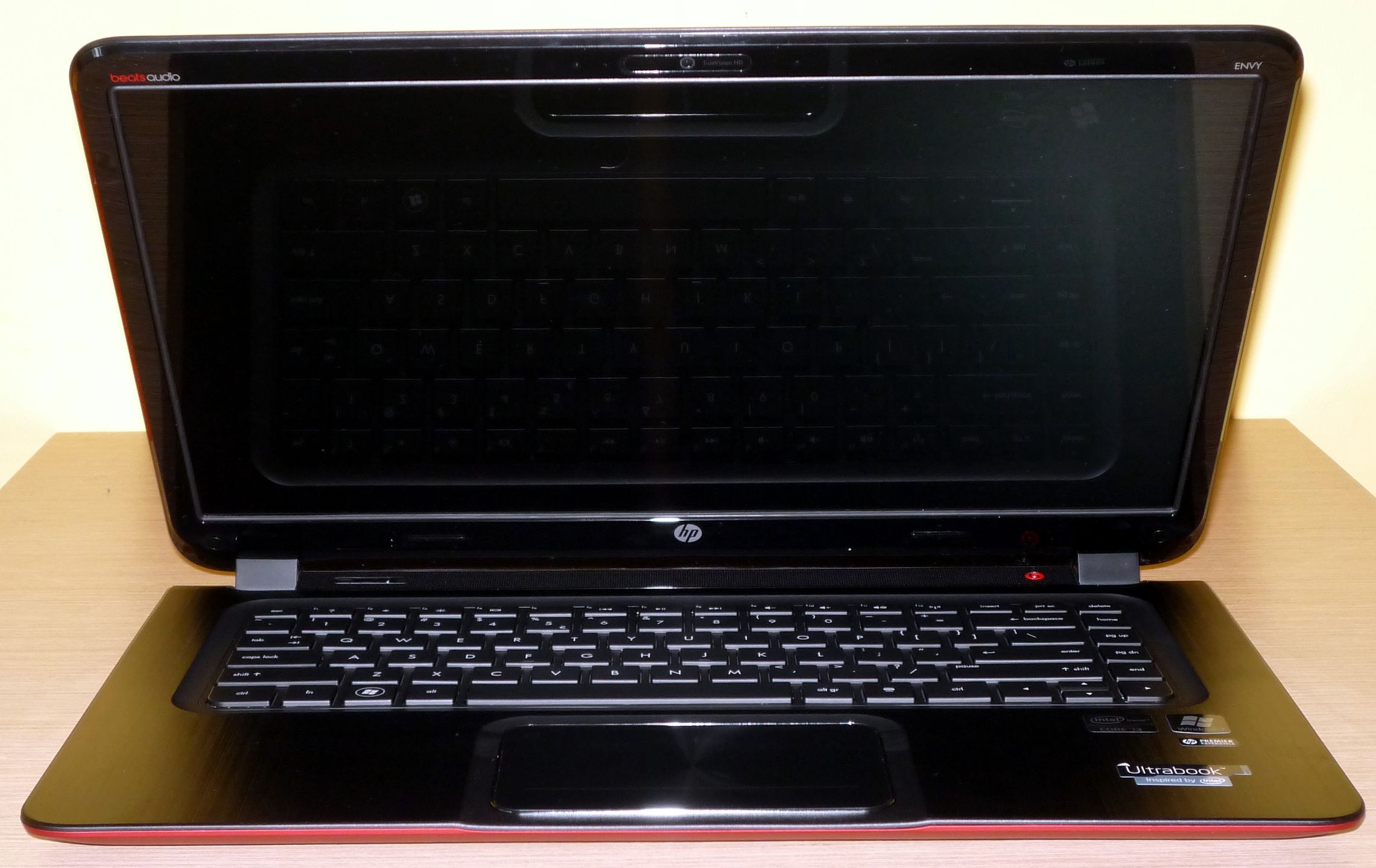 HP Envy 6-1030ew – test niedrogiego ultrabooka z ekranem 15,6 cala 24