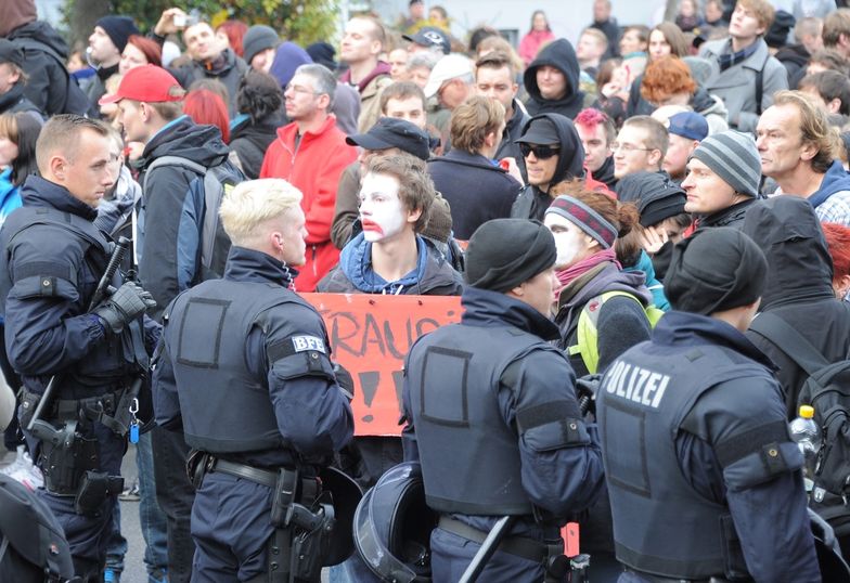 Marsz NPD na ulicach Frankfurtu nad Odrą