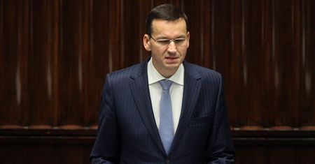 Fitch o uruchomieniu artykułu 7 wobec Polski. Na razie nie ucierpimy, problemy będą za kilka lat