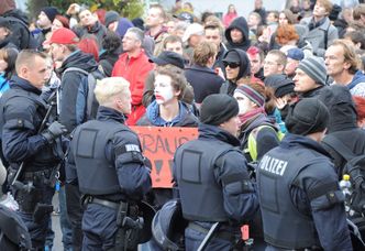 Marsz NPD na ulicach Frankfurtu nad Odrą