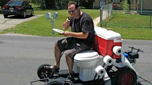 Mobilna toaleta - sprzęt na finały MŚ? 1