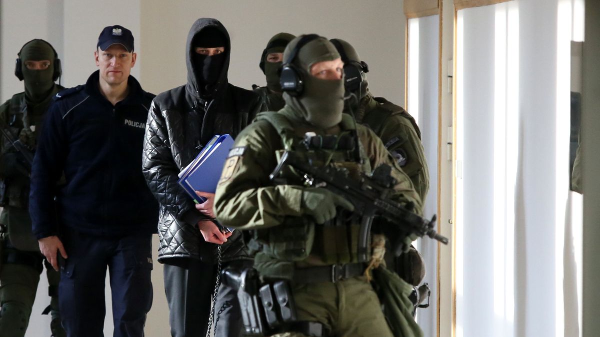 Tomasz Gzell
by�y szef policji, Igor M, Igor M., Komendant g��wny Policji, koronny, Marek Papa�a, morderstwo, Patyk, policja, proces, rozprawa, s�d, S�d Okr�gowy, zab�jstwo