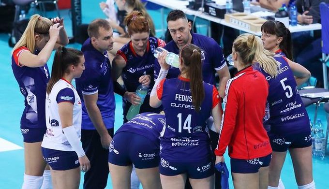 Lsk Nie Ma Mowy O Kryzysie Bank Pocztowy Palac Bydgoszcz Rozbil
