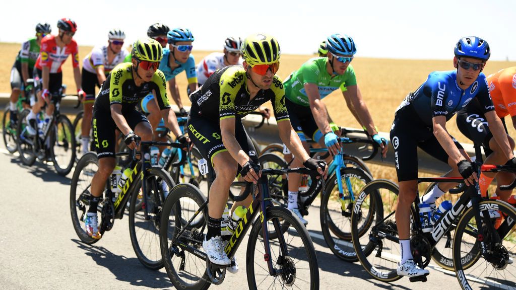 Kolarze podczas drugiego etapu Vuelta a Burgos