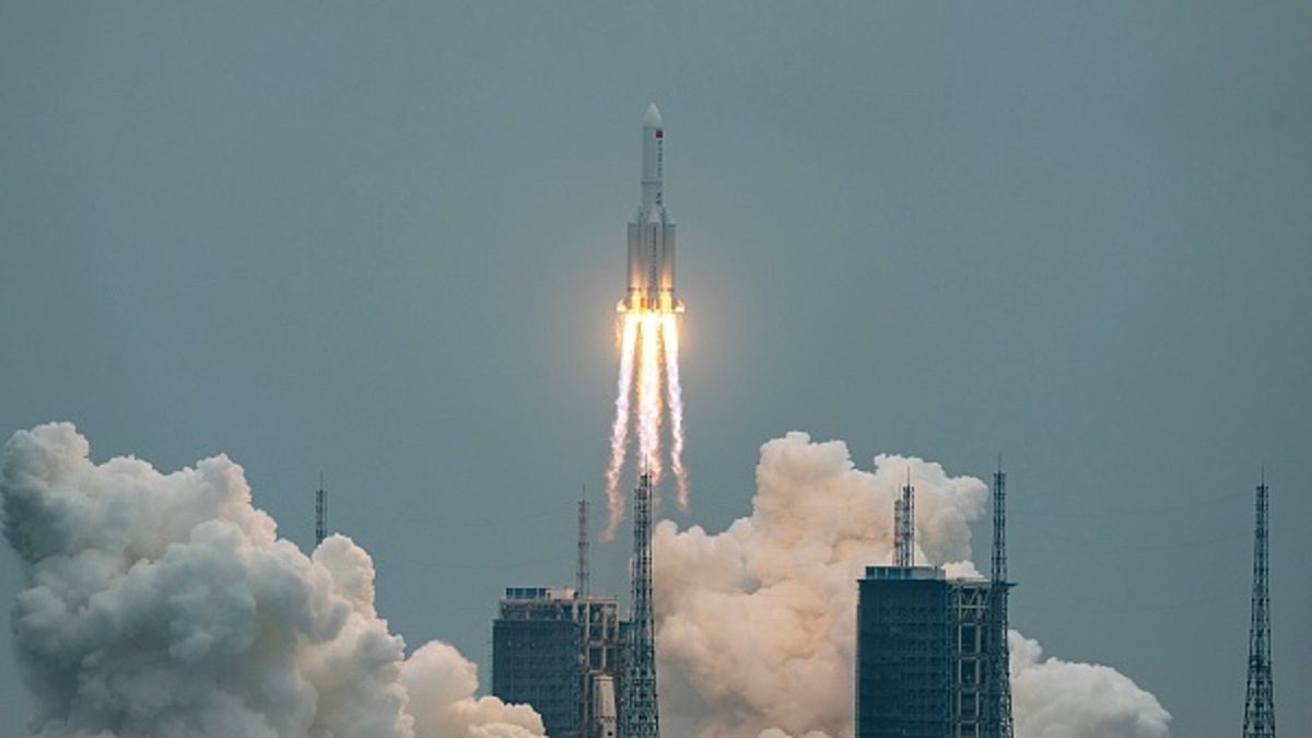 Chińska rakieta spadnie na Ziemię w nocy z soboty na niedzielę