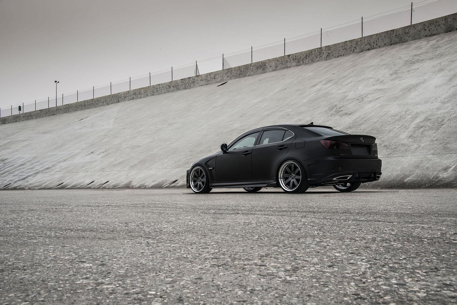Lexus Atigehch