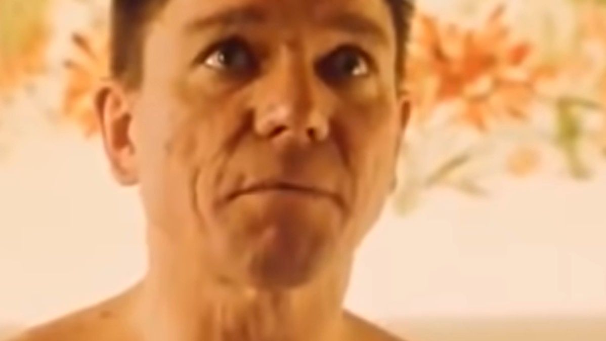 "Chłopaki nie płaczą" to klasyk polskiej komedii. Mało kto jednak wie, kto napisał scenariusz do tego filmu