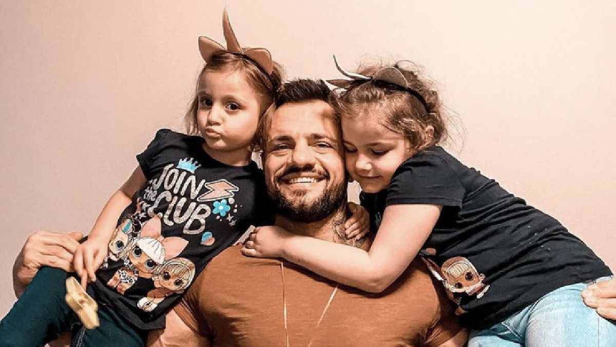 Paweł Trybała z dziećmi