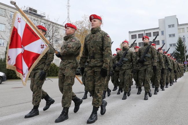 11 listopada. Wojsko ćwiczy przed obchodami Święta Niepodległości w Warszawie