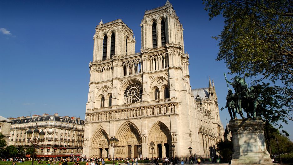 Notre Dame to prawdziwa perła na turystycznej mapie Francji 