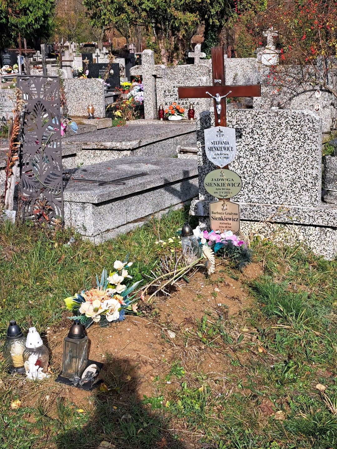Grób Barbary Sienkiewicz na Cmentarzu Północnym