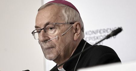 Strajk kobiet w całej Polsce. Oświadczenie abp. Gądeckiego