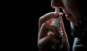 Kanadyjski spray do nosa przeciw koronawirusowi (zdjęcie ilustracyjne) 