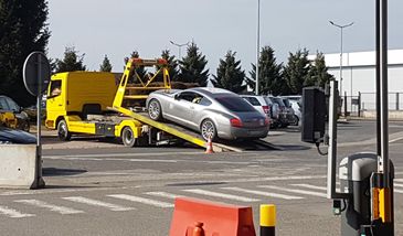 Podkarpackie. Pijany kierowca luksusowego bentleya z fałszywymi dokumentami